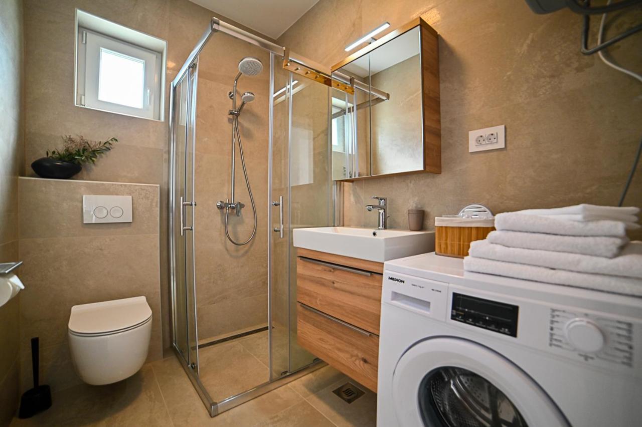 Apartment Perlitto Крес Екстериор снимка